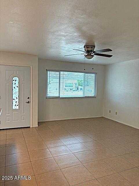 10225 N 95th Dr #B - Photo 3 of 20