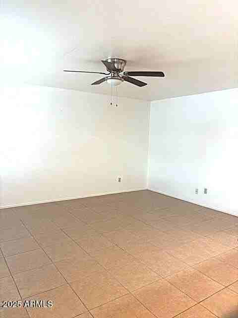 10225 N 95th Dr #B - Photo 4 of 20