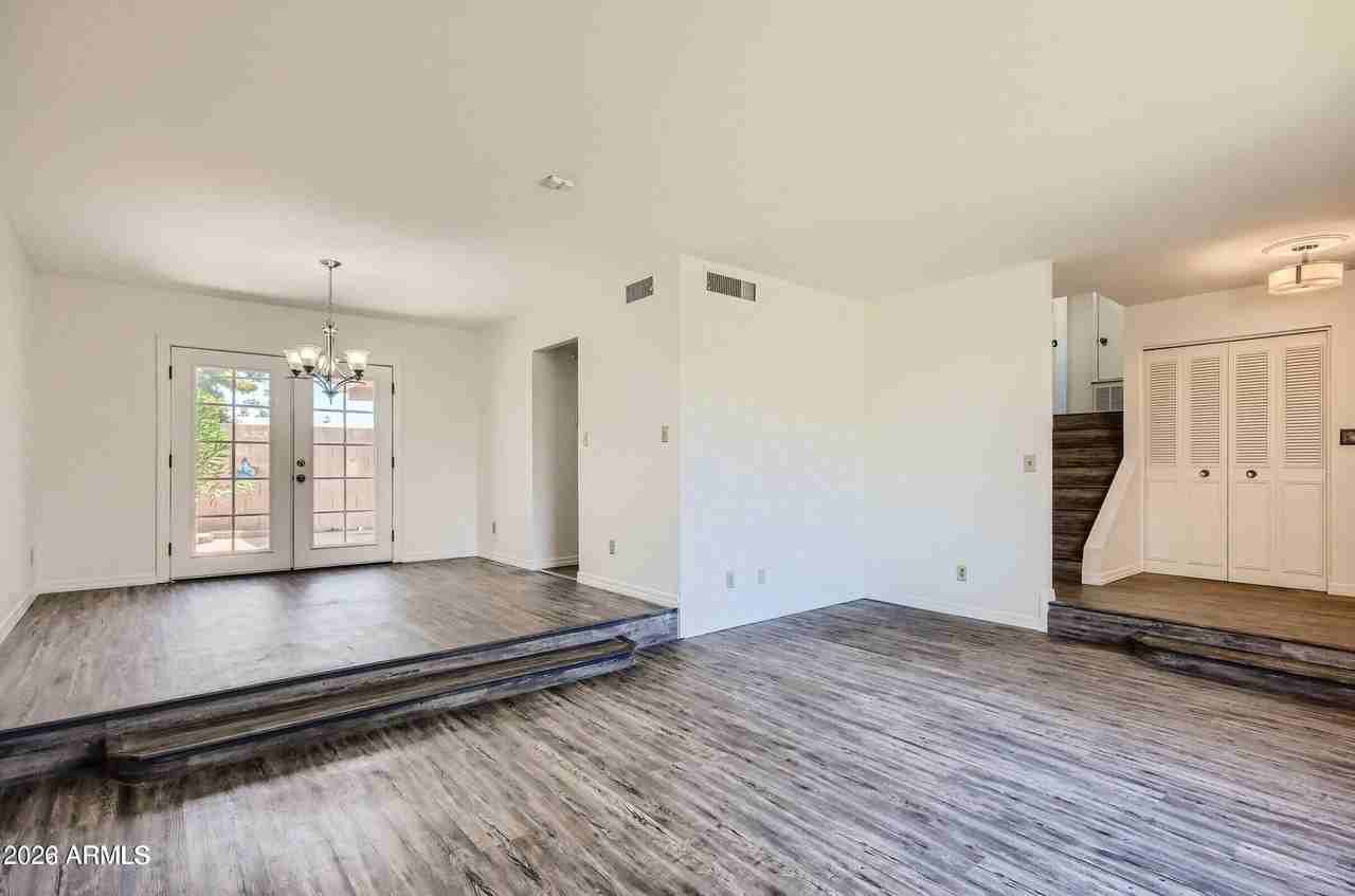 4865 N Granite Reef Rd - Photo 5 of 15