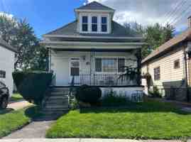featured image of 98 Freund St #UPPER