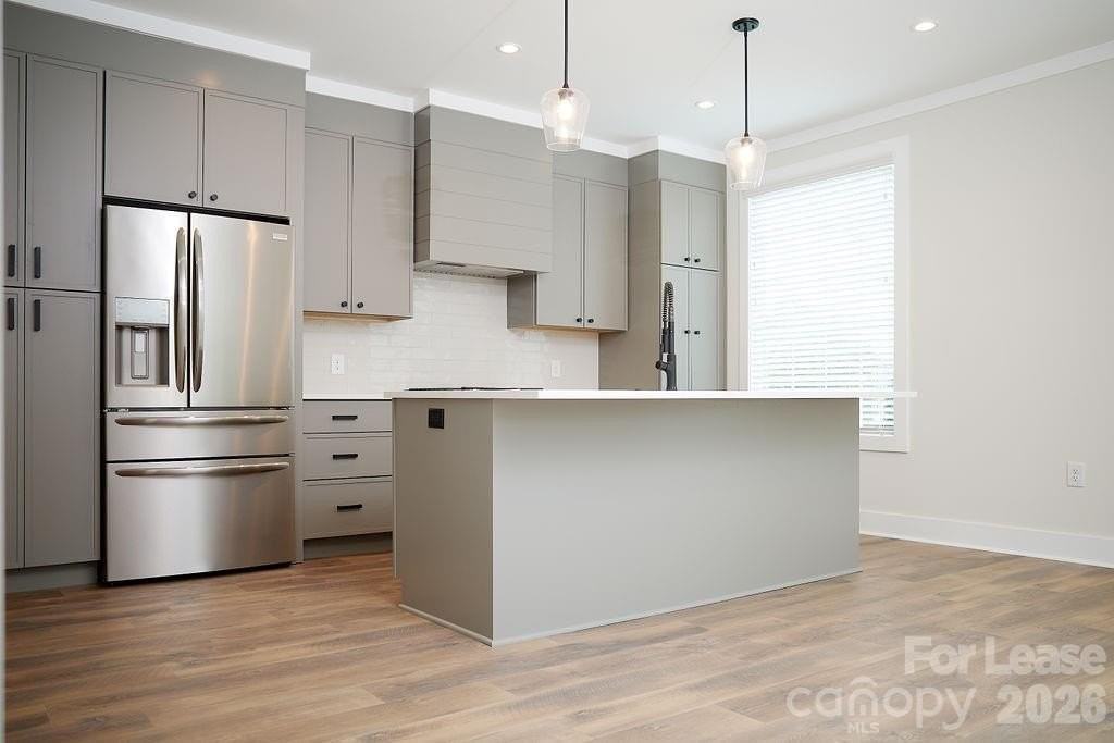 1300 E 10th St - Photo 5 of 22