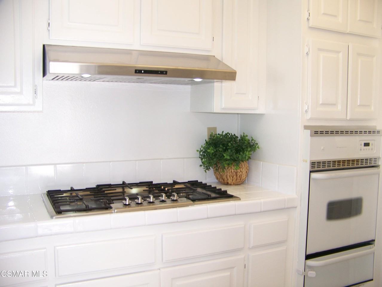31005 Lexington Way - Photo 6 of 24