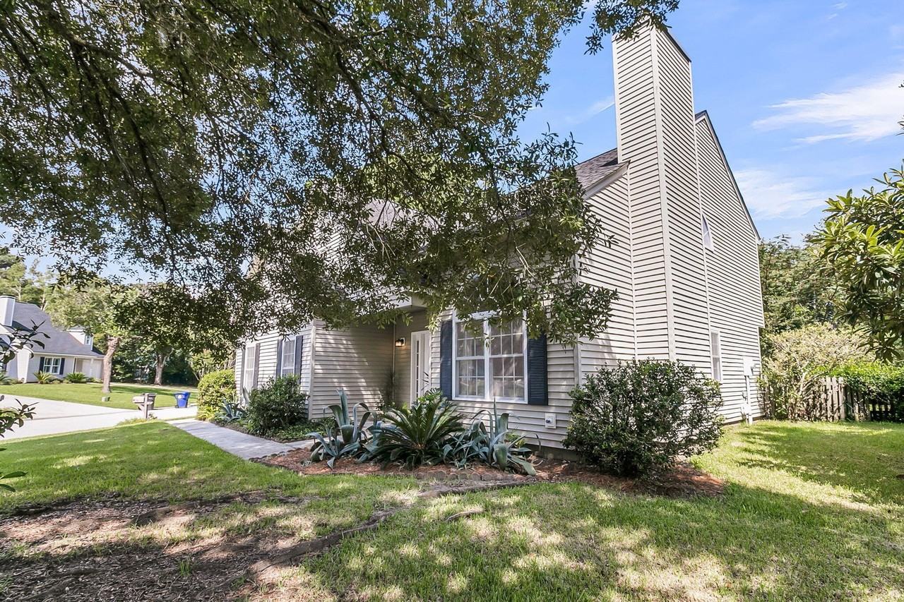 339 Mount Royall Dr - Photo 3 of 50