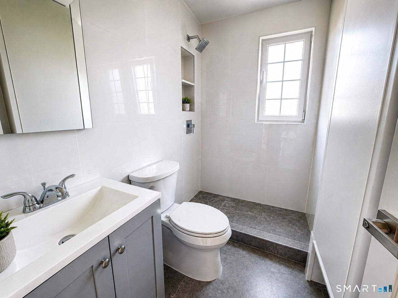 30 Revere Dr #3 - Photo 5 of 14