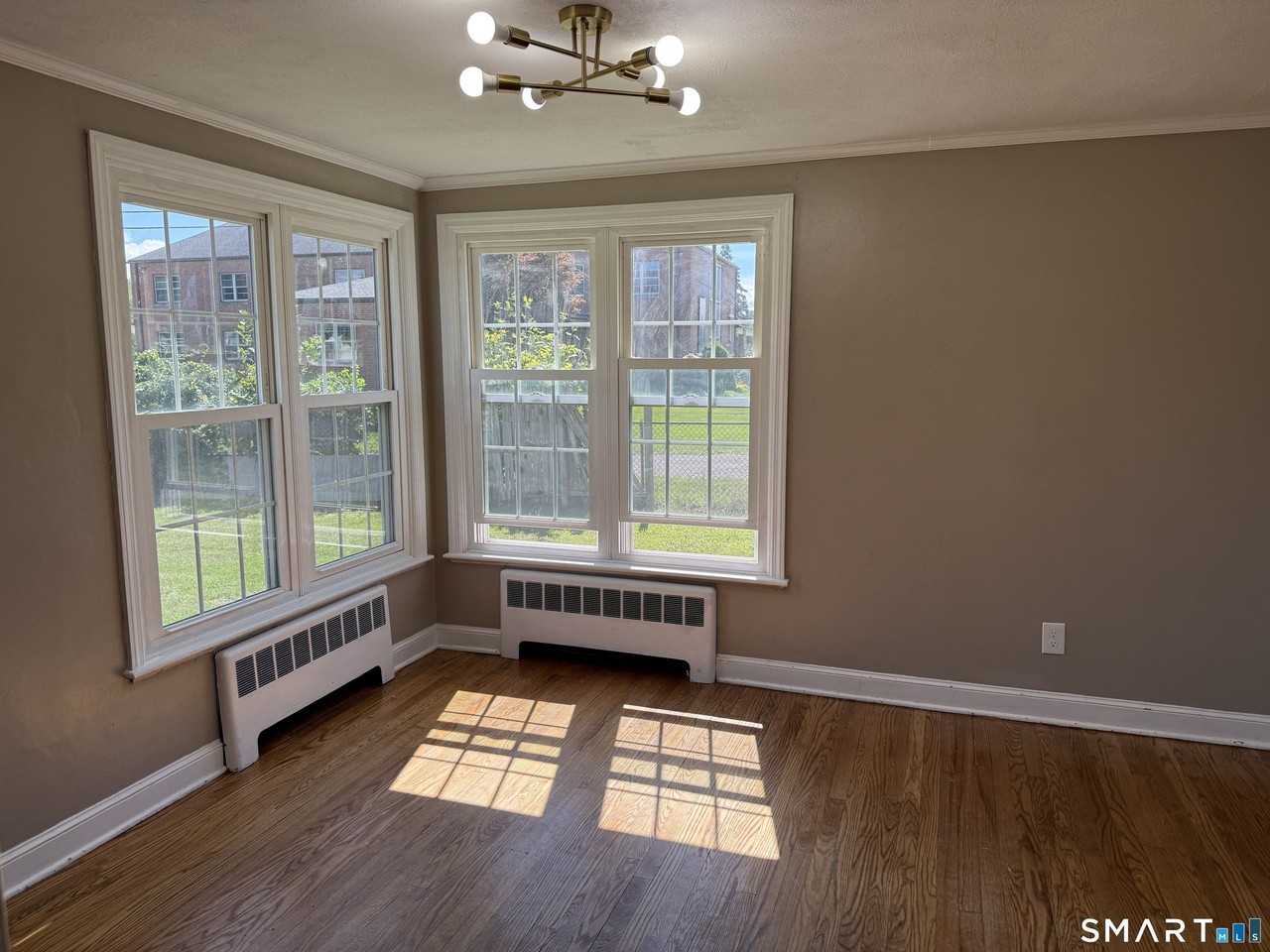 618 Willard Ave - Photo 5 of 15