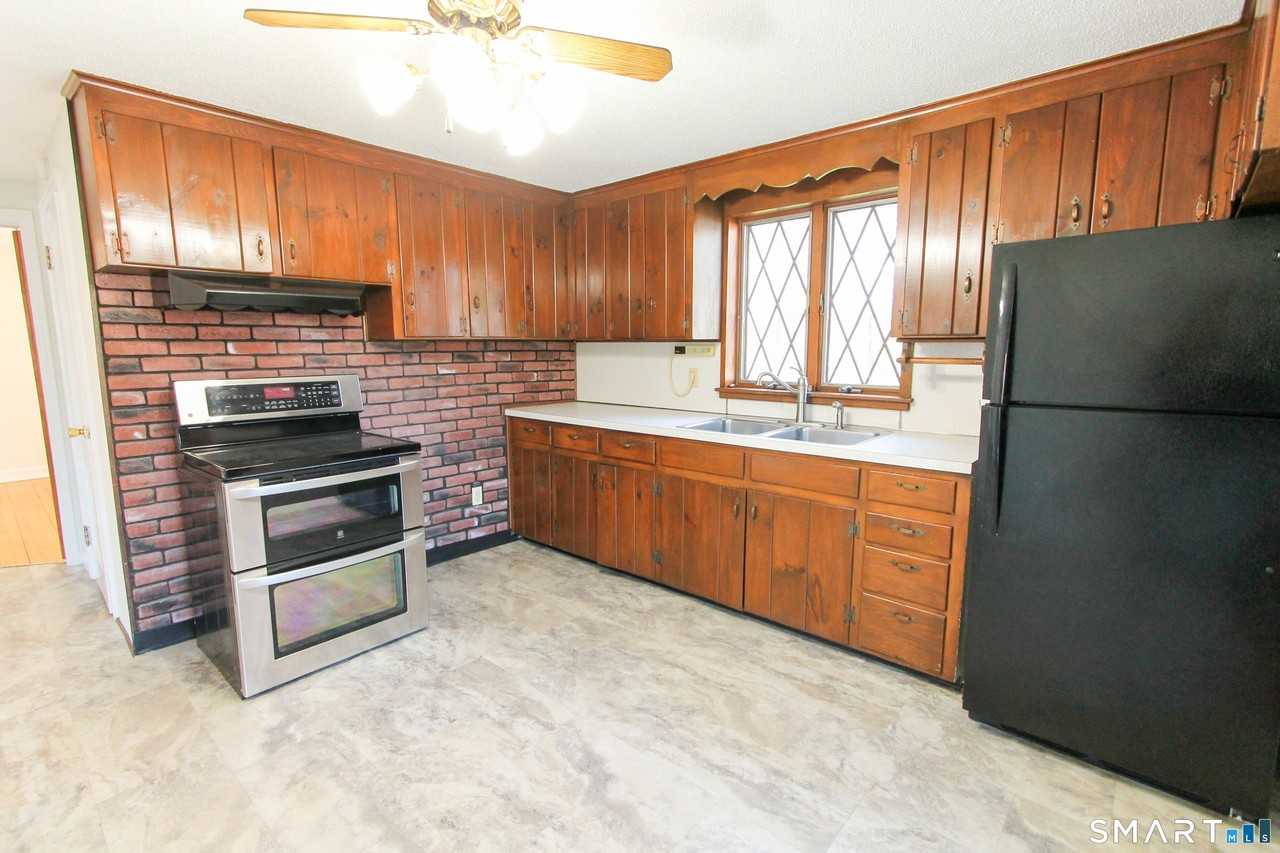 20 Condon St - Photo 4 of 23