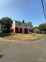 featured image of 11 High Ridge Dr