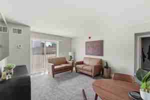 featured image of 2440 Sw 9th St #3