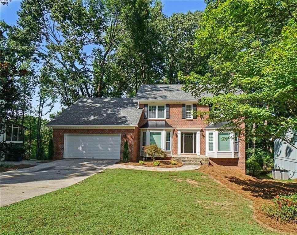 8541 Birch Hollow Dr - Photo 2 of 32