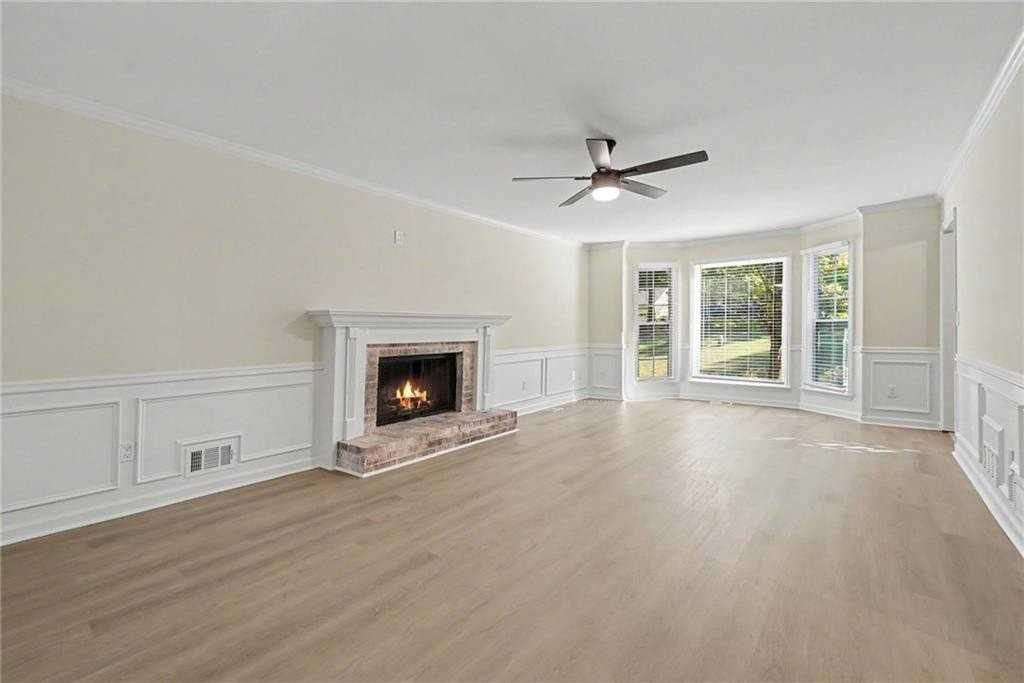 8541 Birch Hollow Dr - Photo 5 of 32