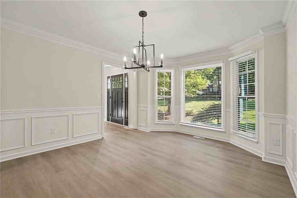 8541 Birch Hollow Dr - Photo 7 of 32