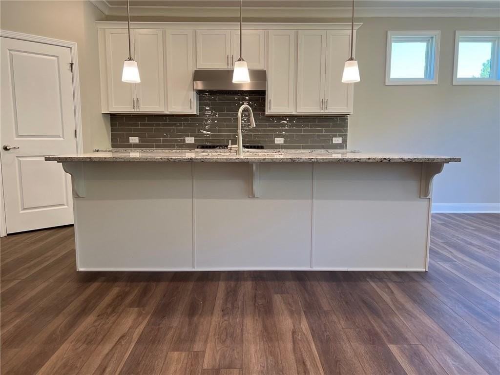 135 Hollis St - Photo 4 of 28