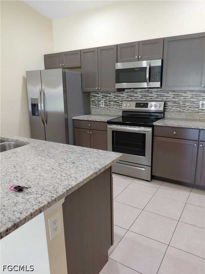 4608 Santa Barbara Blvd - Photo 3 of 13