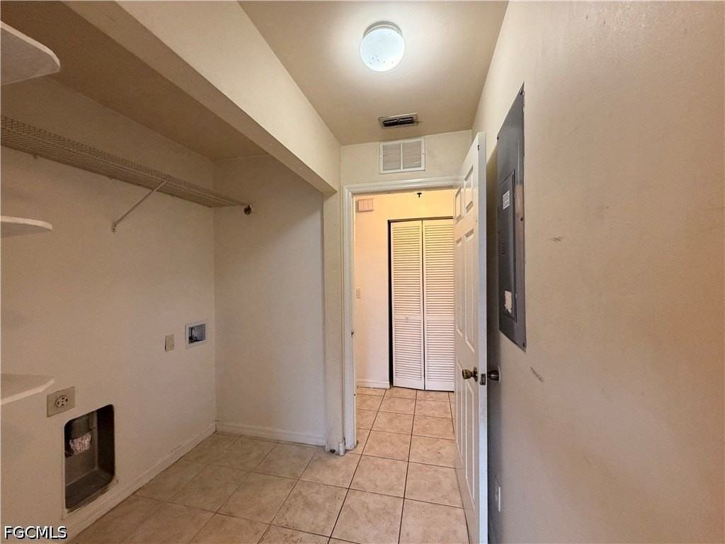 2438 George Ave S - Photo 7 of 15