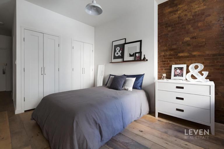 195 Prince St - Photo 2 of 9