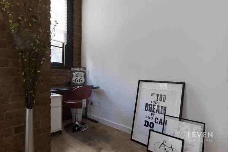 195 Prince St - Photo 5 of 9