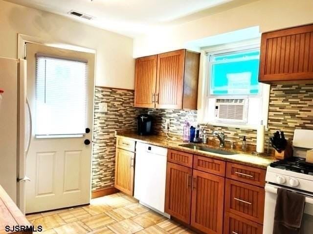 22 N Marion Ave - Photo 6 of 9
