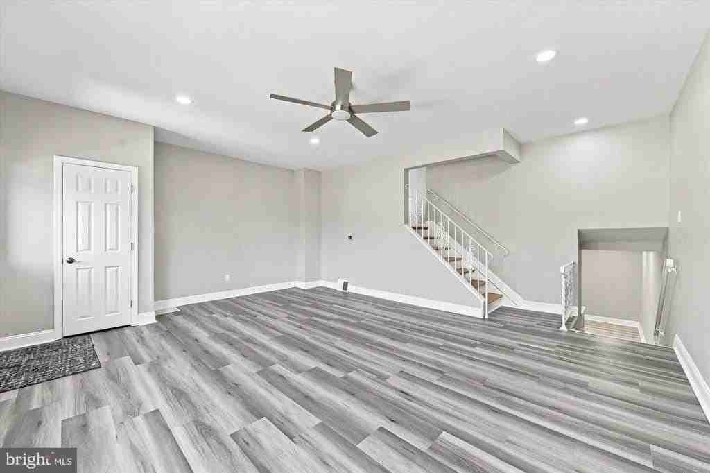 105 Fronefield Ave - Photo 5 of 24
