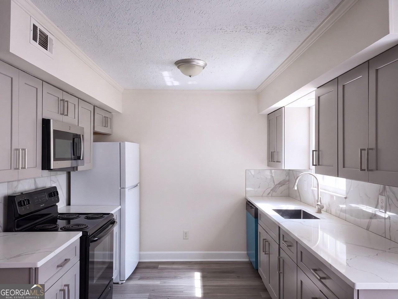 120 Boley Dr - Photo 2 of 24