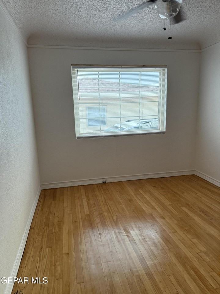 628 Loretto Rd - Photo 6 of 15