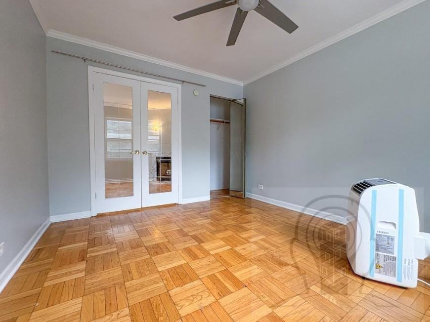 524 Michigan Ave - Photo 4 of 10