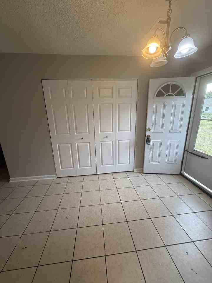 109 Mauldon Ct #1 - Photo 5 of 10