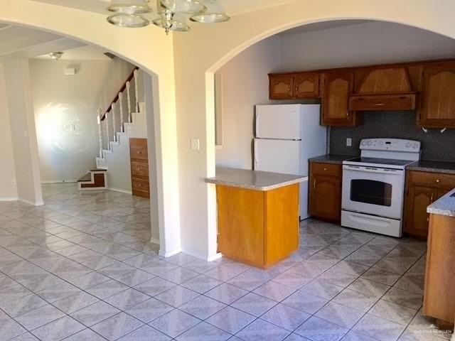 2715 Charleston Ln - Photo 7 of 19