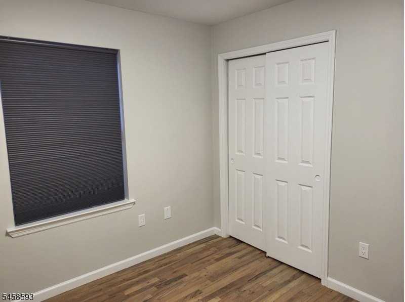 312 Broadway - Photo 4 of 6