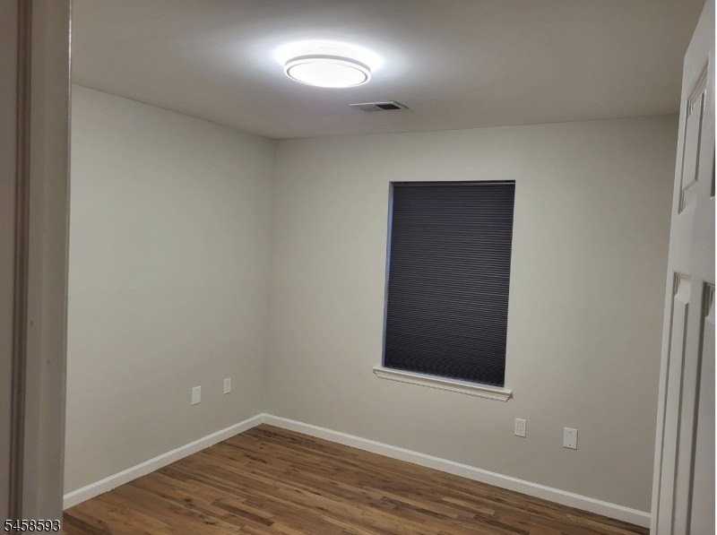 312 Broadway - Photo 5 of 6