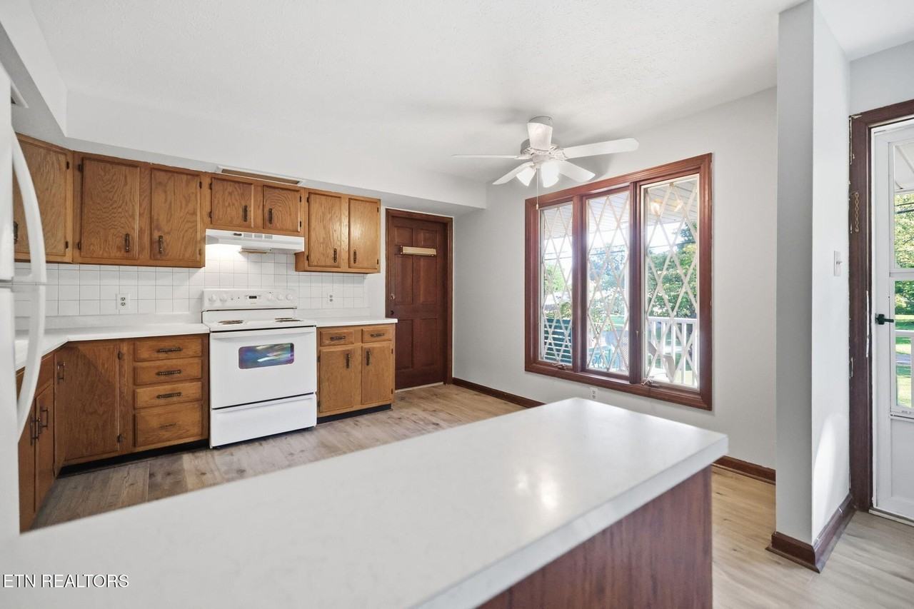 2913 Knox Ln #1 - Photo 6 of 12