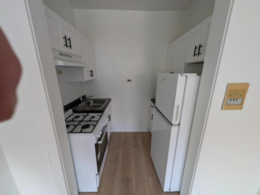 1701 W North Shore Ave - Photo 2 of 6