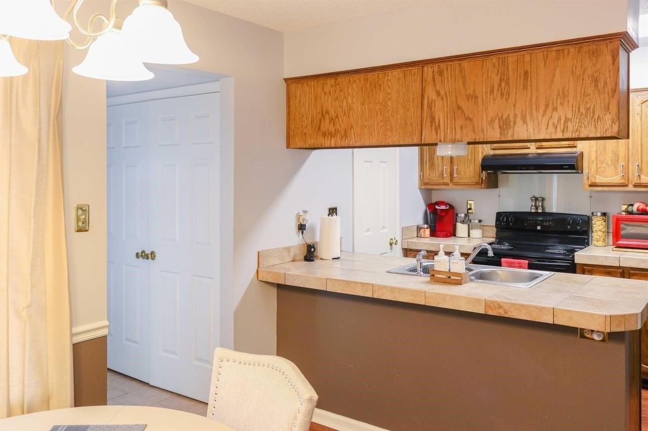 8497 Highland Glen Cir N - Photo 2 of 7