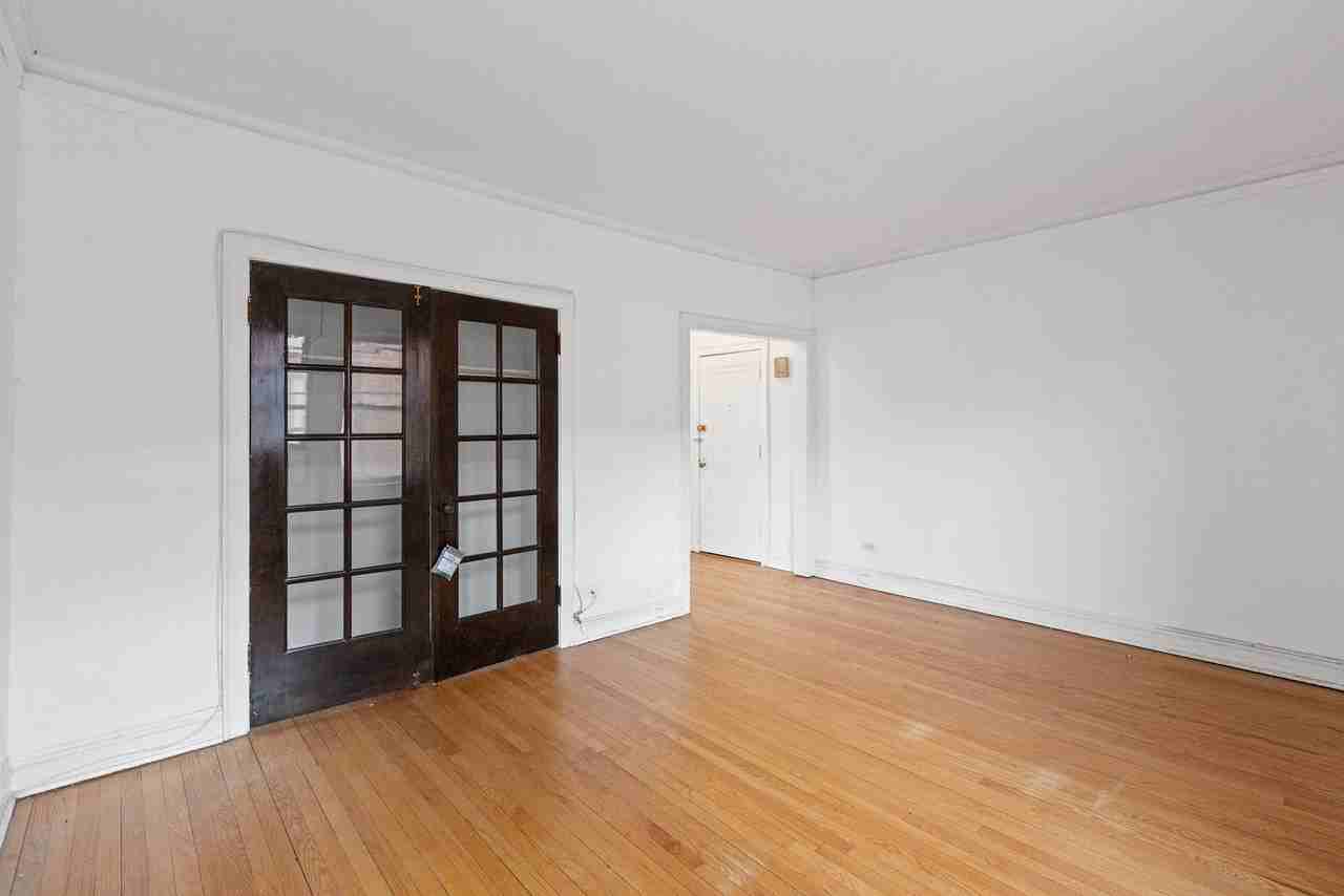 4505 N Greenview Ave #4501-2E - Photo 4 of 8