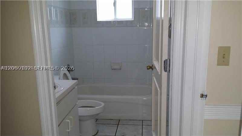 1336 Nw 25th St #1338 - Photo 2 of 5