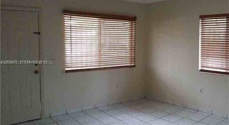 1336 Nw 25th St #1338 - Photo 5 of 5