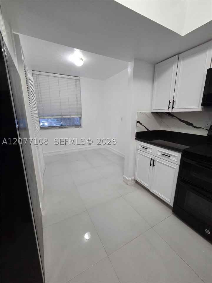 1020 Nw 80th Ave #203 - Photo 3 of 24