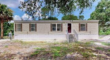 featured image of 720 N Riverside St #0
