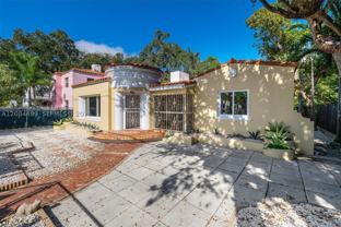 571 Ne 64th St - Photo 1 of 1