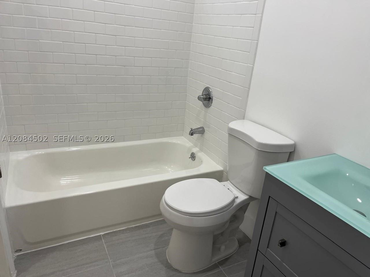 321 Sw 9th Ave #07 - Photo 7 of 11