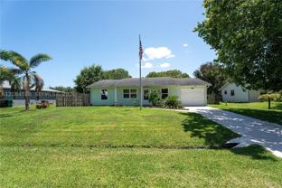 618 Sw Ray Ave - Photo 1 of 1