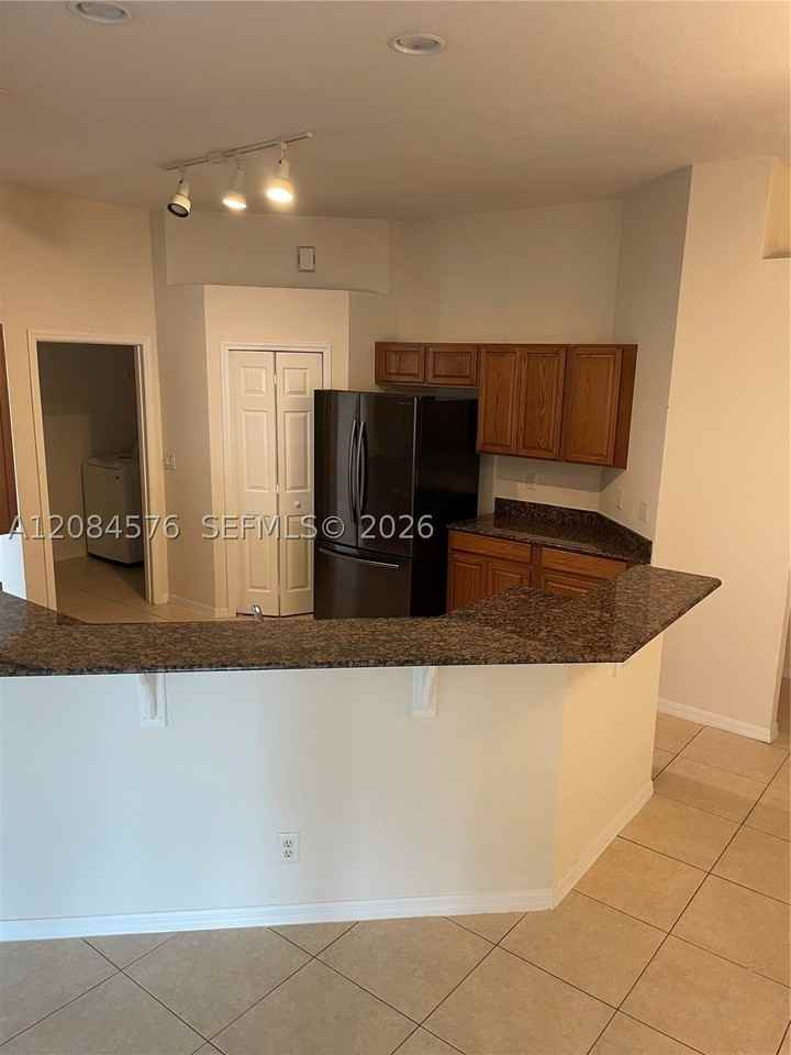 1889 Sw Citation Ave #1889 - Photo 3 of 21