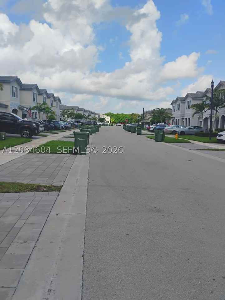 2678 Se 10th St #2678 - Photo 6 of 47