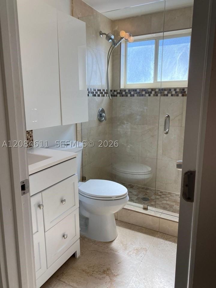 3101 Sw 27th Ave #201 - Photo 6 of 17