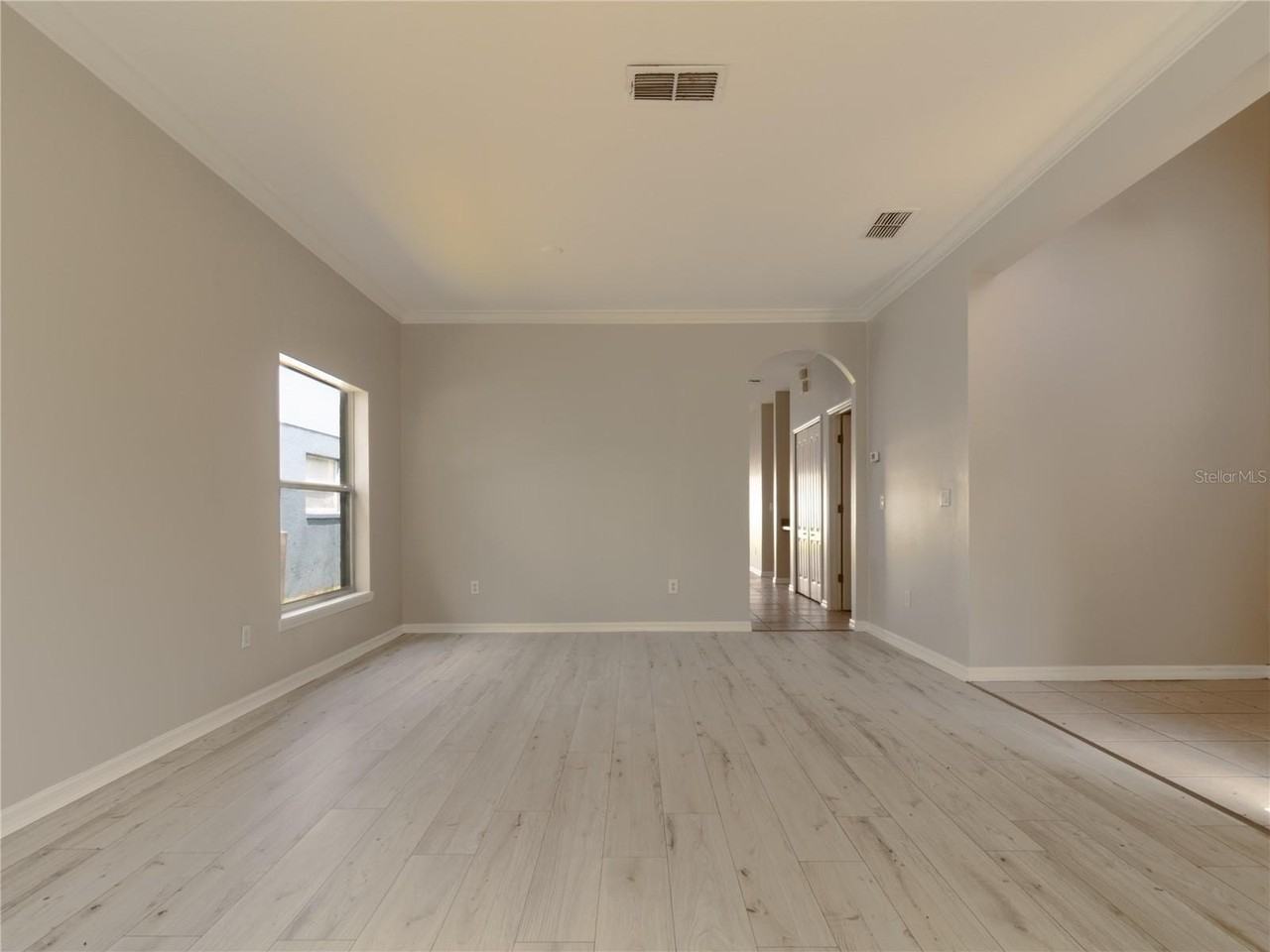 2121 Continental St - Photo 5 of 35