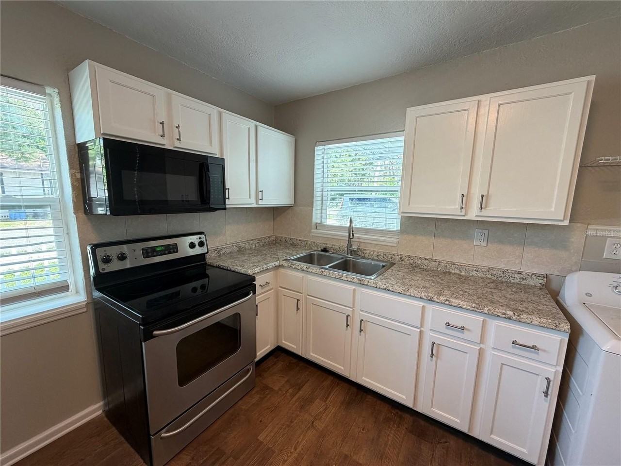 1132 Belleair Rd #A - Photo 6 of 17