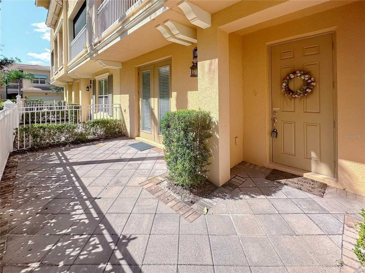1863 Piedmont Pl - Photo 3 of 46