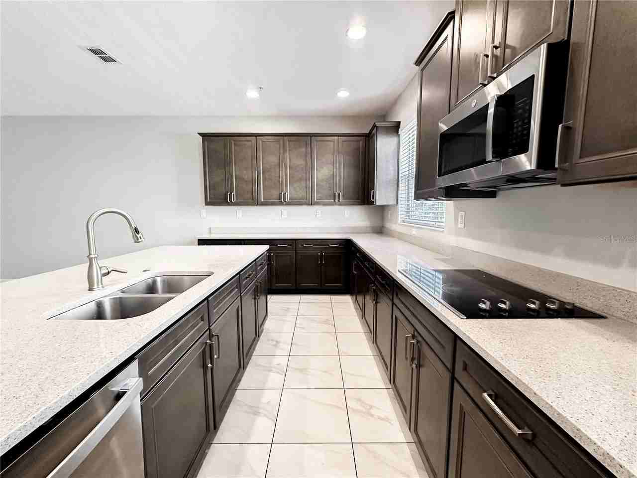 1863 Piedmont Pl - Photo 7 of 46