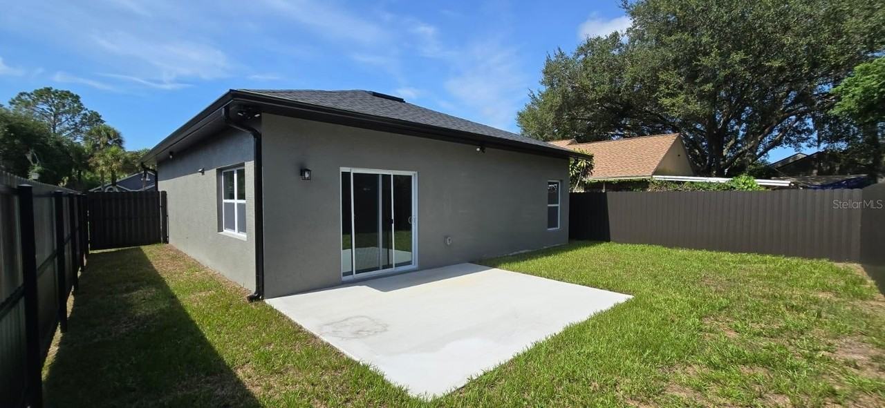 13911 Ginger Creek Blvd - Photo 4 of 19