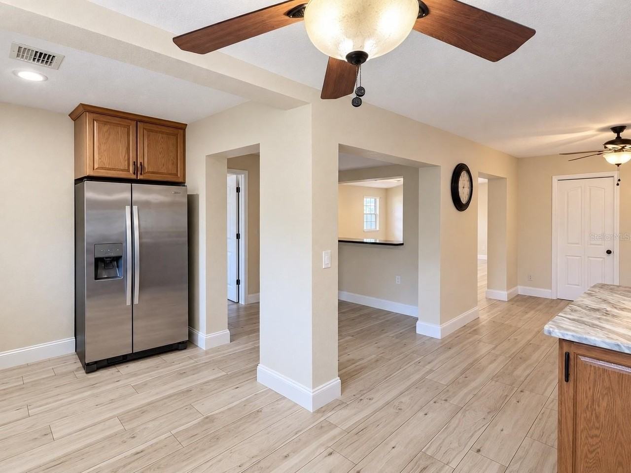 8915 59th Way N - Photo 5 of 20