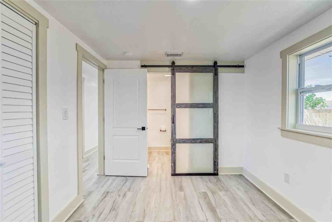 1300 Melonwood Ave - Photo 6 of 9